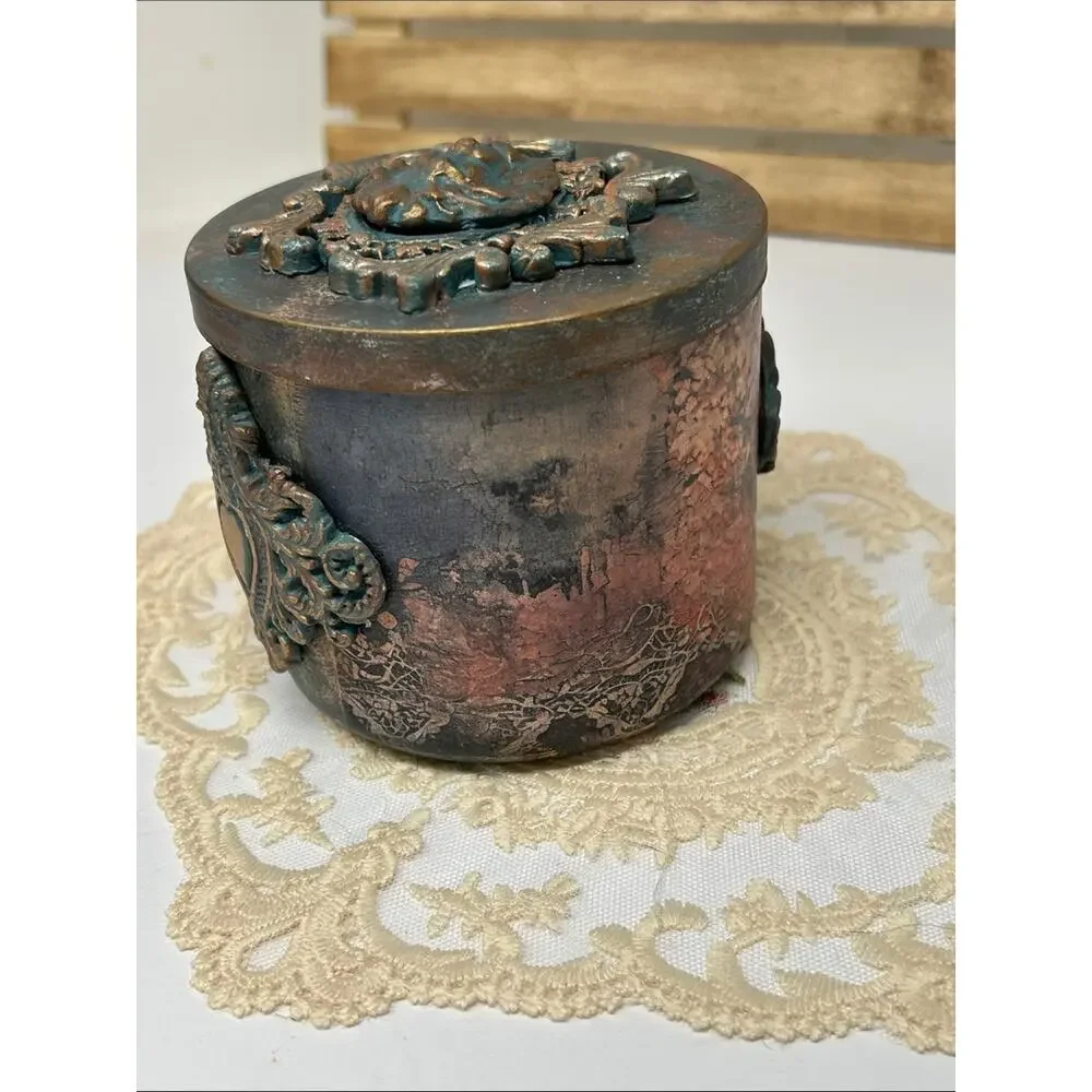 Decorative Antique-Style Trinket Box  with lid in Turquoise and Bronze